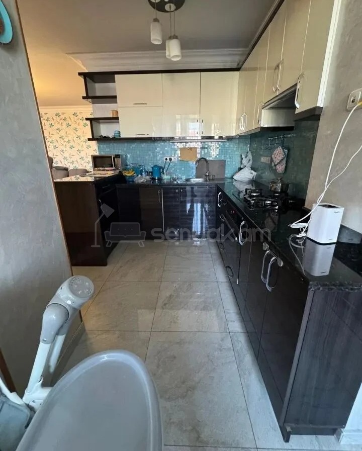 1 Սենյականոց Բնակարան Քարե Շենքում, 42քմ, 2/5 հարկ, Կապիտալ Վերանորոգված