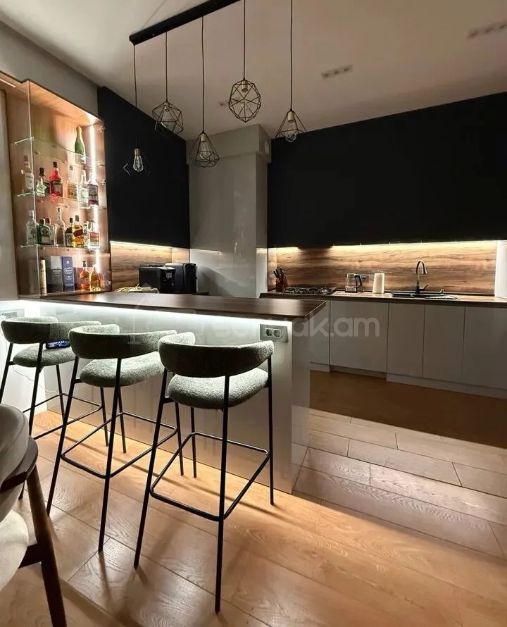 2 Սենյականոց Բնակարան Նորակառույցում, 77քմ, 12/21 հարկ, Կապիտալ Վերանորոգված