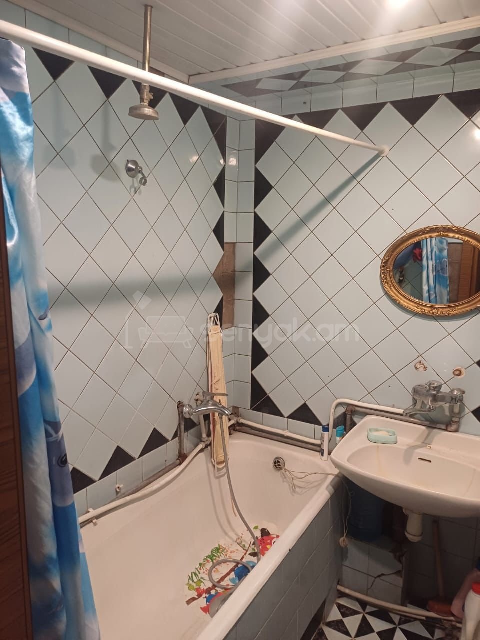 2 Սենյականոց Բնակարան, 75քմ, 5/10 հարկ, Պետական Վիճակում, Կահավորված, Արևկող