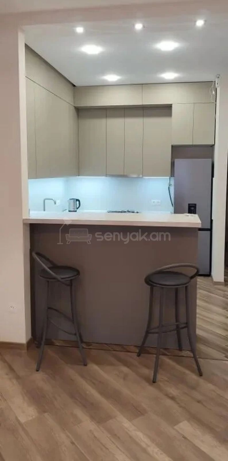 2 Սենյականոց Բնակարան Նորակառույցում, 55քմ, 3/13 հարկ, Կապիտալ Վերանորոգված