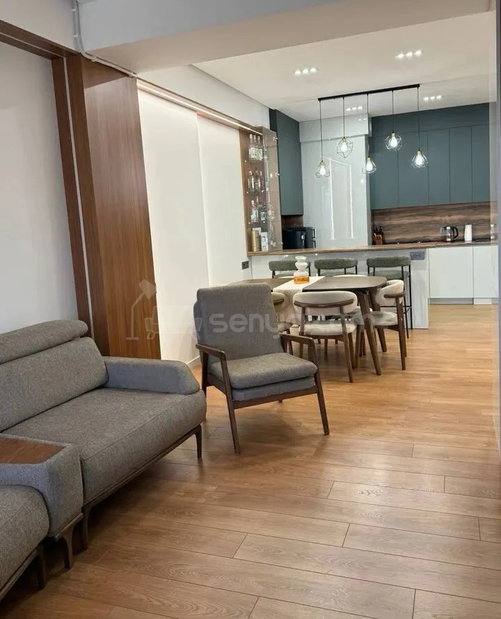 2 Սենյականոց Բնակարան Նորակառույցում, 77քմ, 12/21 հարկ, Դիզայներական Վերանորոգված