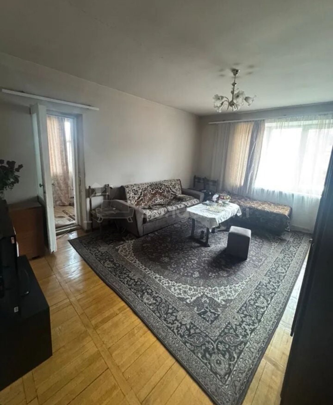 2 Սենյականոց Բնակարան Քարե Շենքում, 45քմ, 3/5 հարկ, Նորմալ Վիճակում, Կահավորված, Արևկող