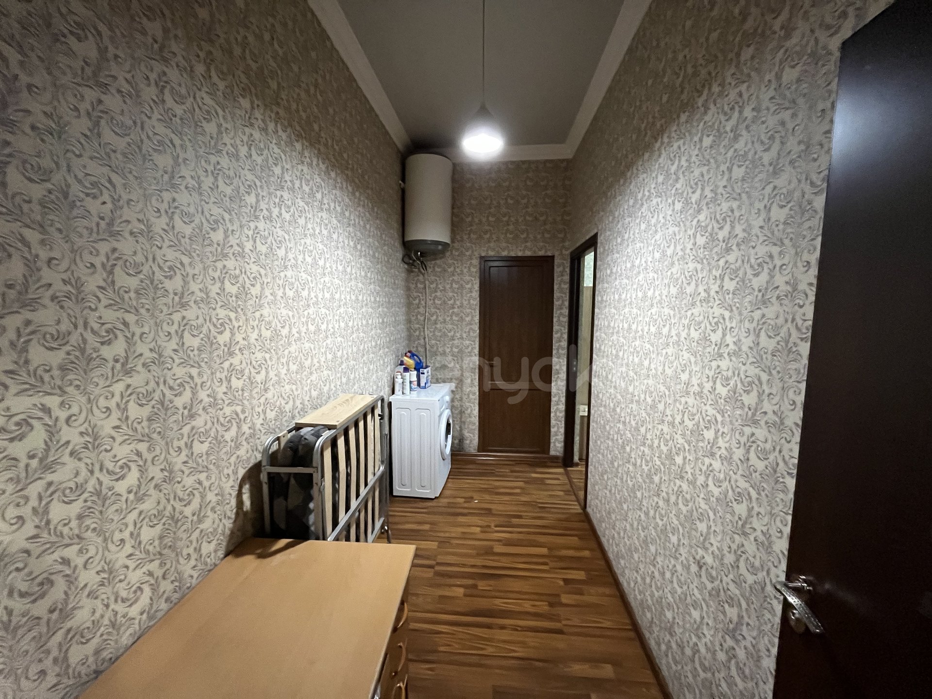 2 Սենյականոց Բնակարան Քարե Շենքում, 53քմ, 1/3 հարկ, Նորմալ Վիճակում