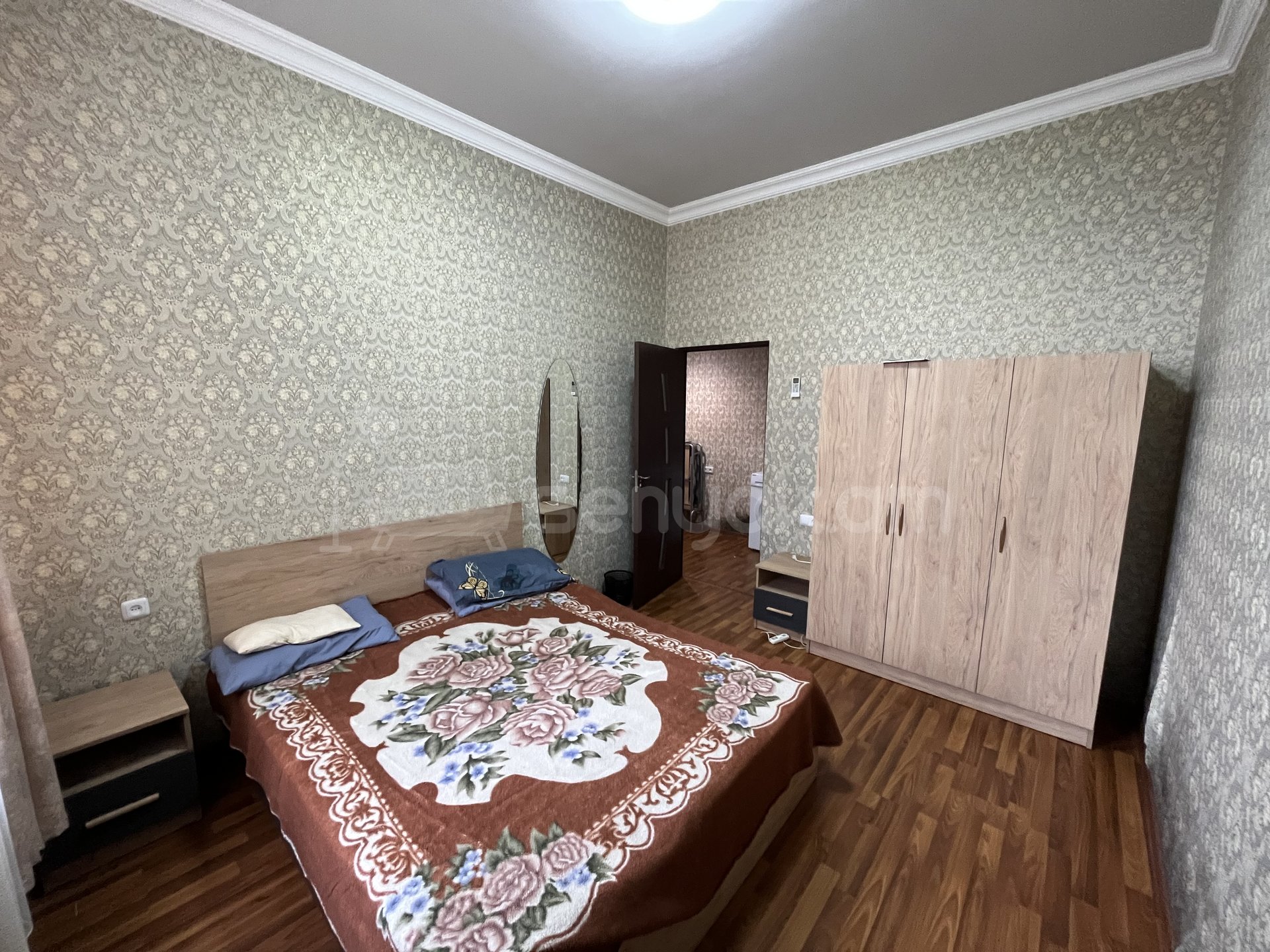 2 Սենյականոց Բնակարան Քարե Շենքում, 53քմ, 1/3 հարկ, Նորմալ Վիճակում