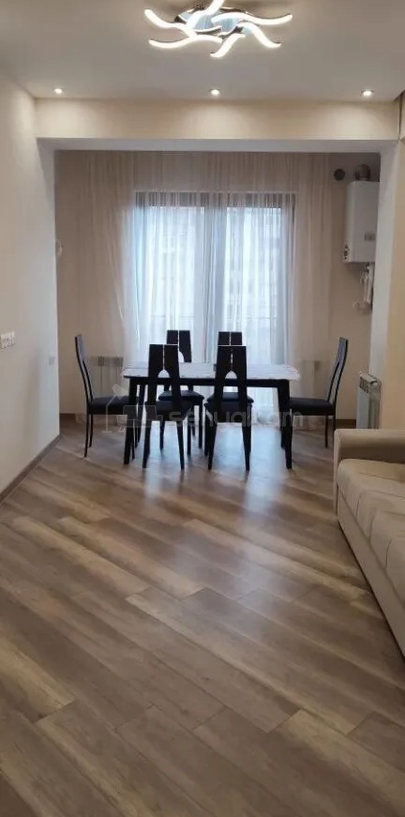 2 Սենյականոց Բնակարան Նորակառույցում, 55քմ, 3/13 հարկ, Կապիտալ Վերանորոգված