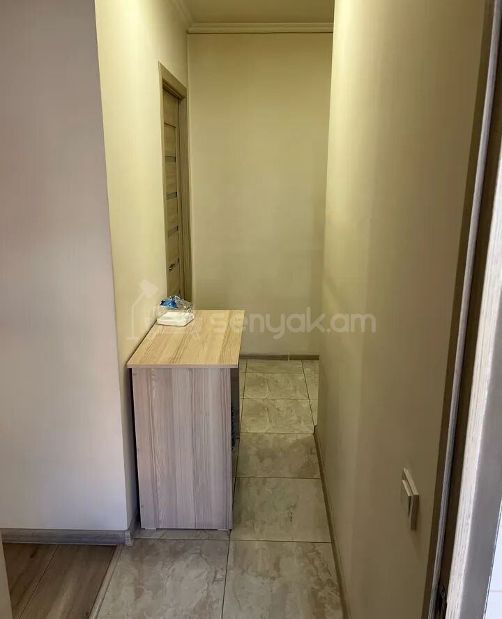 3 Սենյականոց Բնակարան, 49քմ, 2/4 հարկ, Կապիտալ Վերանորոգված