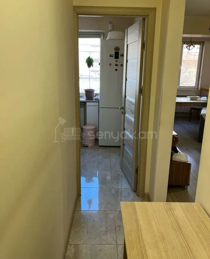 3 Սենյականոց Բնակարան, 49քմ, 2/4 հարկ, Կապիտալ Վերանորոգված