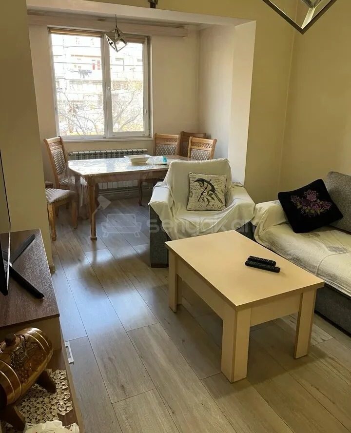 3 Սենյականոց Բնակարան, 49քմ, 2/4 հարկ, Կապիտալ Վերանորոգված