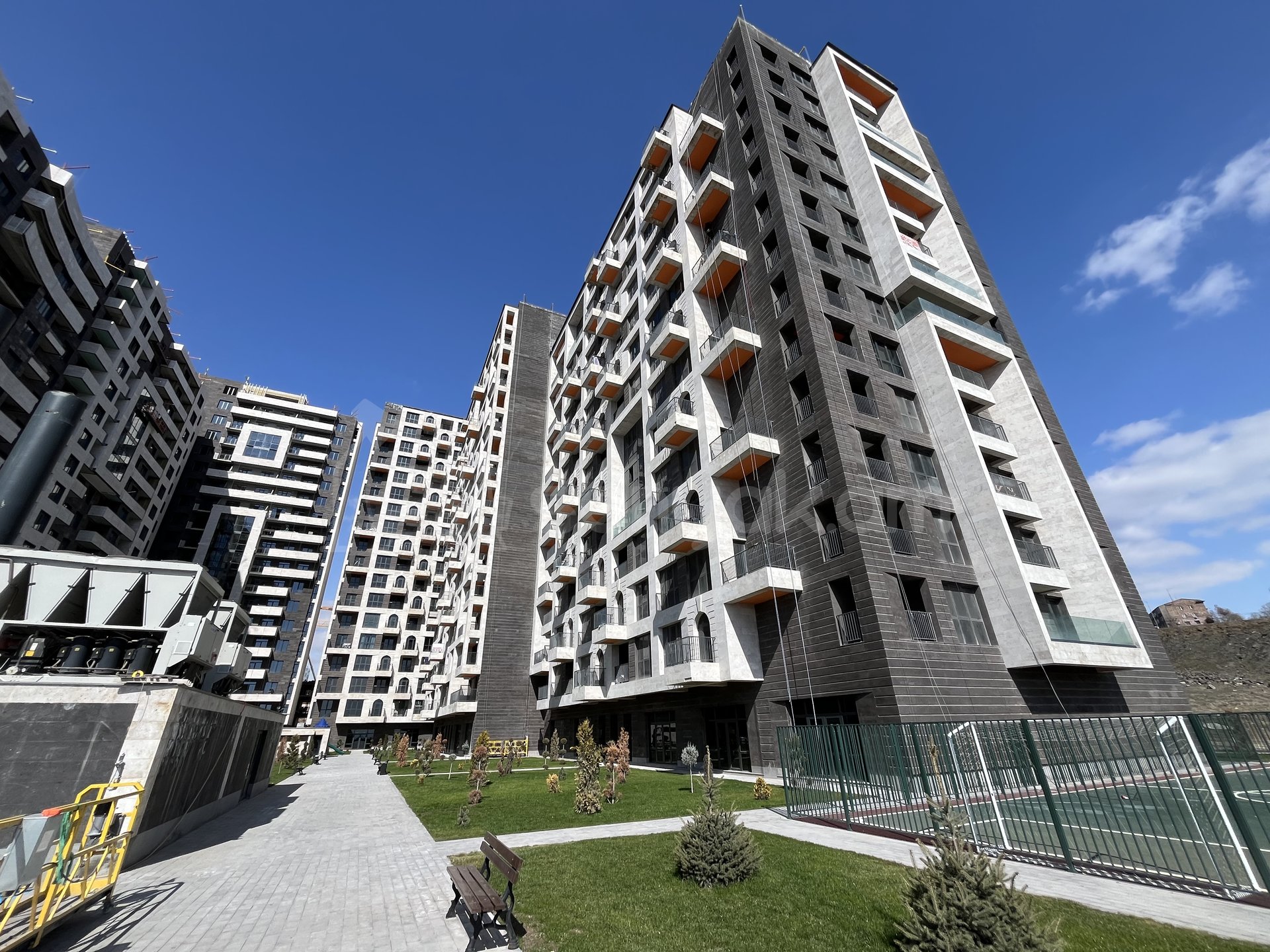 2 Սենյականոց Բնակարան Նորակառույցում, 66քմ, 16/18 հարկ, Զրոյական Վիճակում