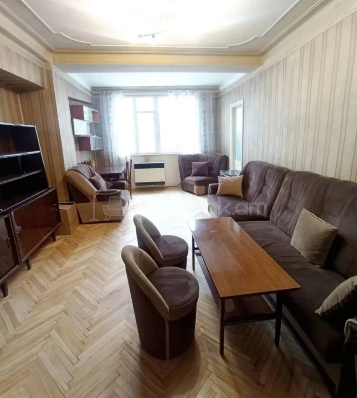 3 Սենյականոց Բնակարան, 74քմ, 2/10 հարկ, Նորմալ Վիճակում, Կահավորված, Արևկող