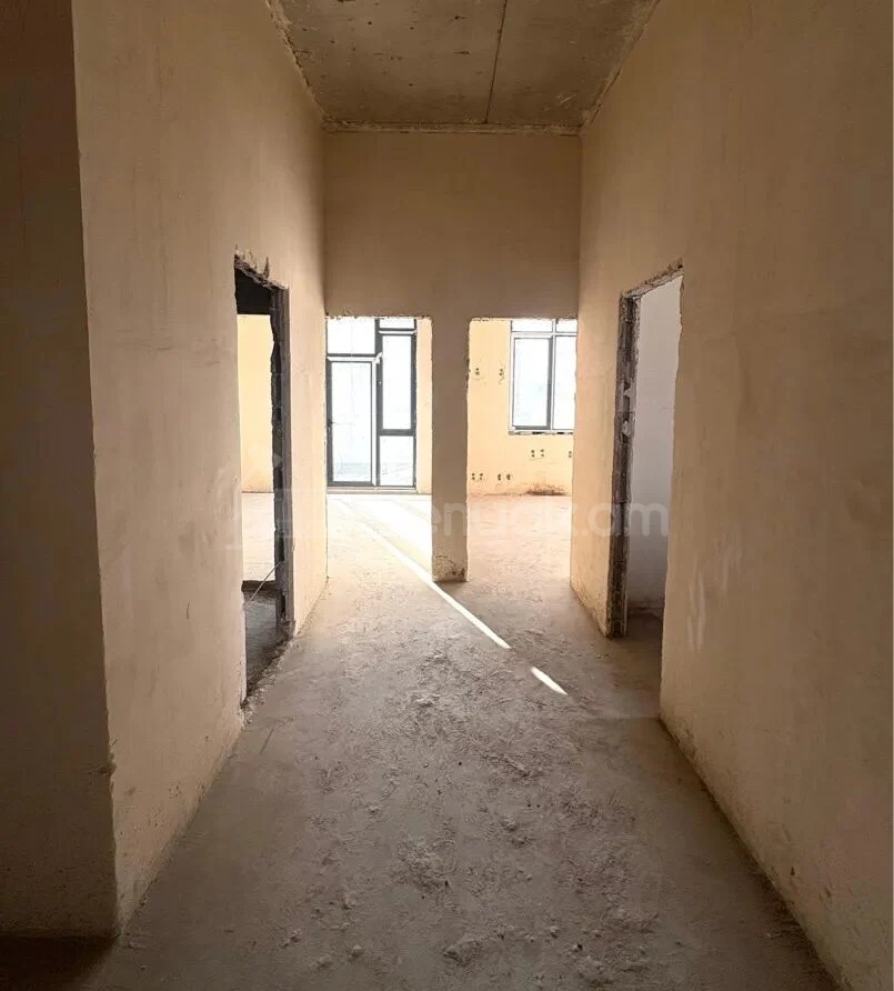 3 Սենյականոց Բնակարան, 92քմ, 2/16 հարկ, Կապիտալ Վերանորոգված