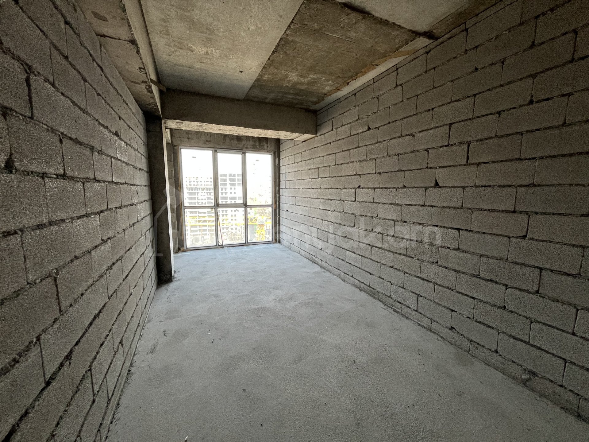 4 Սենյականոց Բնակարան Նորակառույցում, 127քմ, 16/18 հարկ, Զրոյական Վիճակում