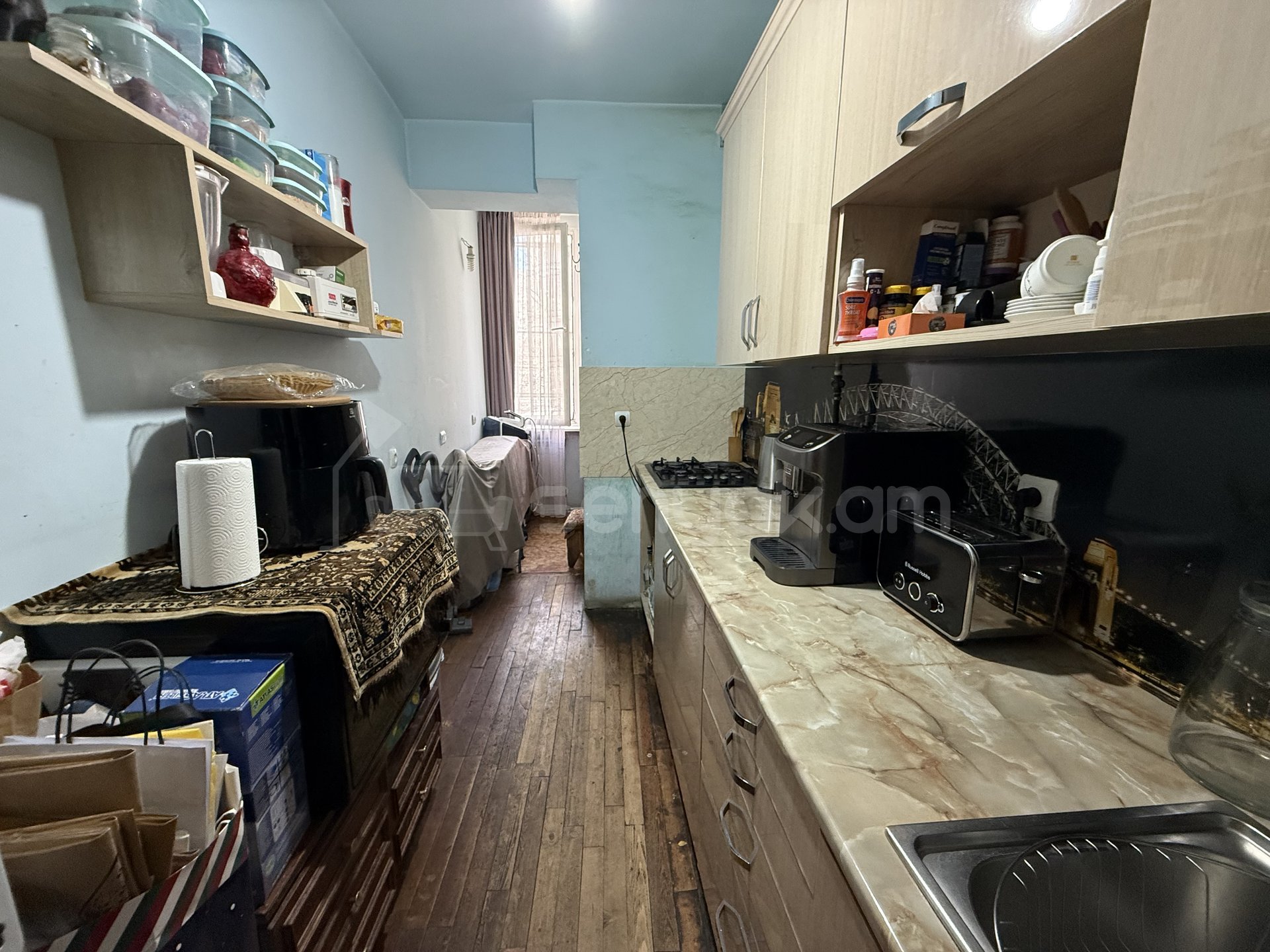 2 Սենյականոց Բնակարան Քարե Շենքում, 45քմ, 1/5 հարկ, Նորմալ Վիճակում