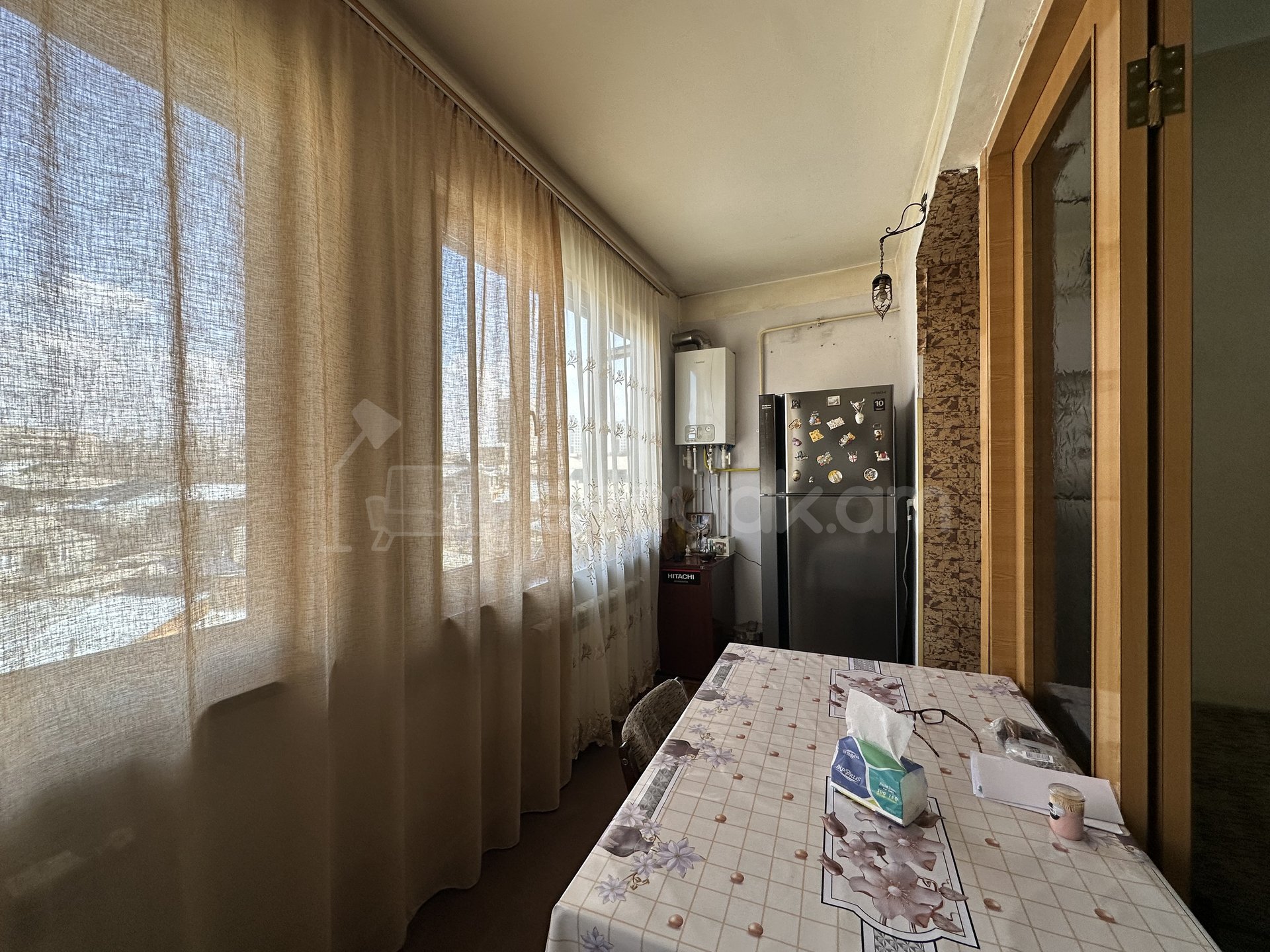 3 Սենյականոց Բնակարան Քարե Շենքում, 64քմ, 5/5 հարկ, Պետական Վիճակում