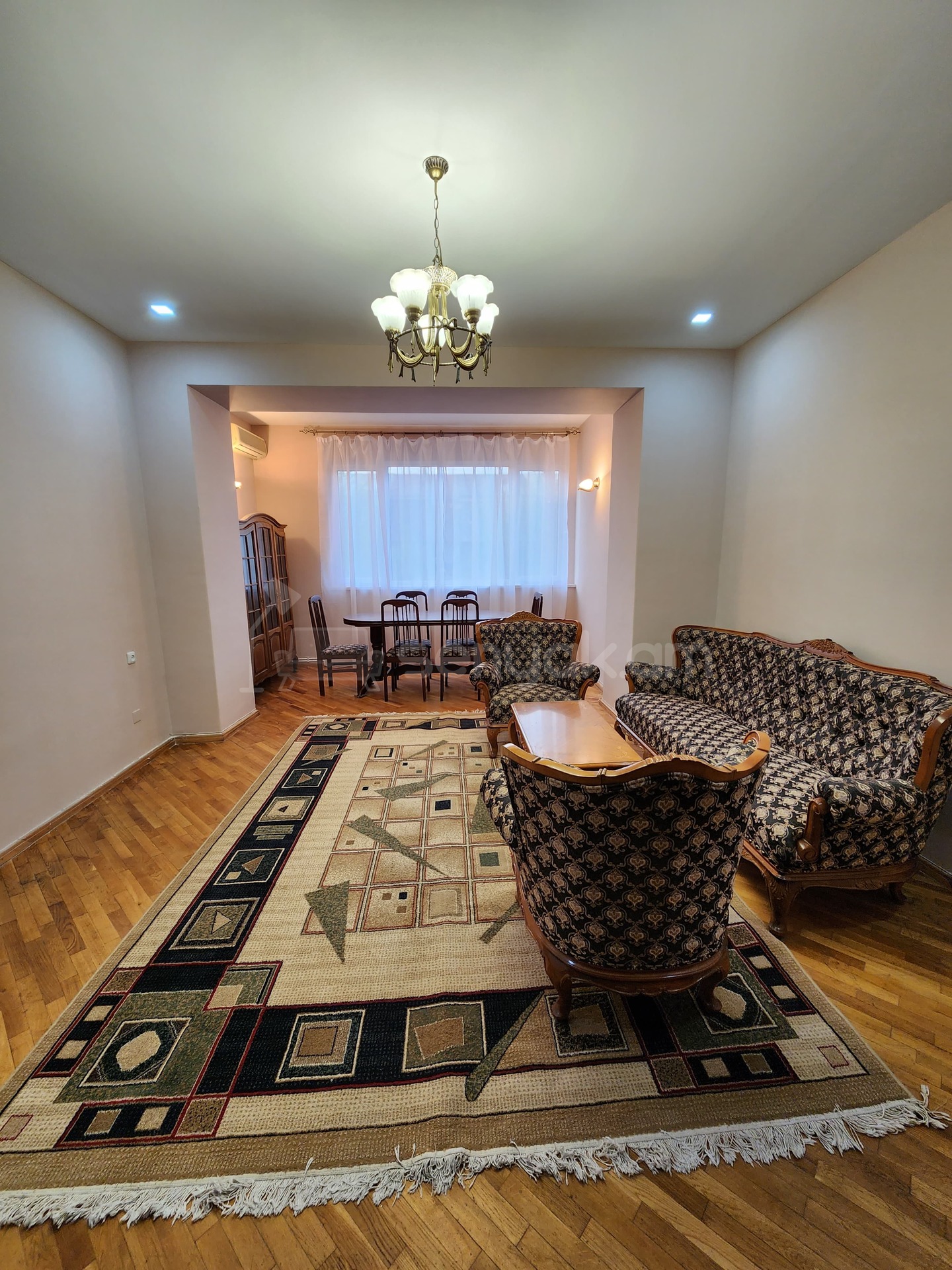 2 Սենյականոց Բնակարան Քարե Շենքում, 70քմ, 4/5 հարկ, Կապիտալ Վերանորոգված, Կահավորված, Արևկող