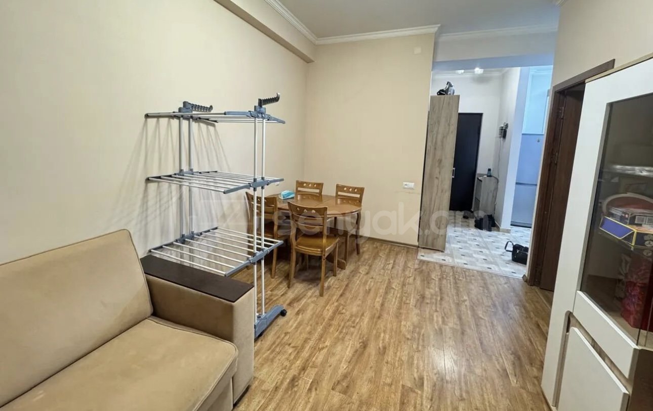 2 Սենյականոց Բնակարան, 48քմ, 2/10 հարկ, Կապիտալ Վերանորոգված, Կահավորված