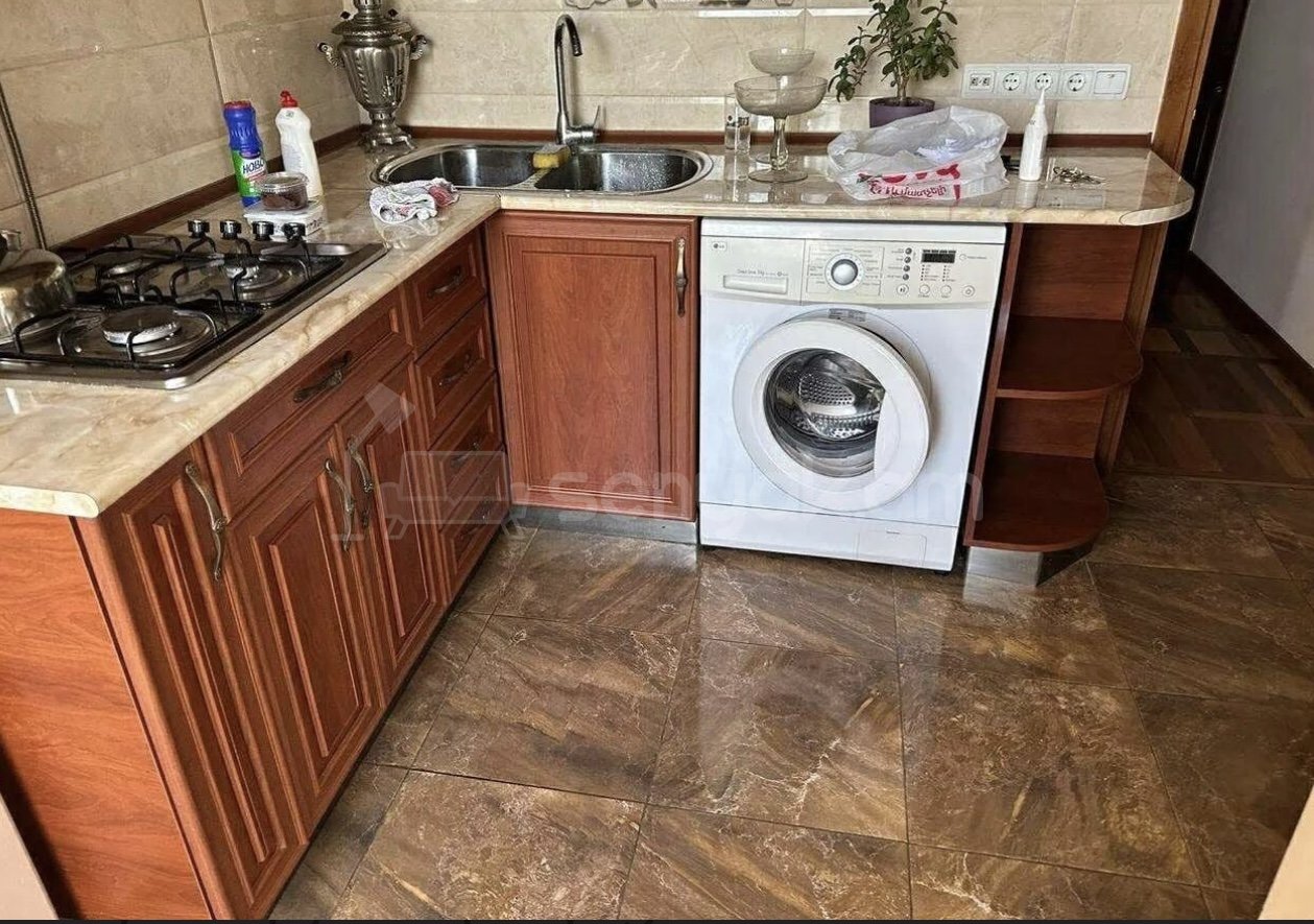 1 Սենյականոց Բնակարան Քարե Շենքում, 55քմ, 2/5 հարկ, Դիզայներական Վերանորոգված, Կահավորված