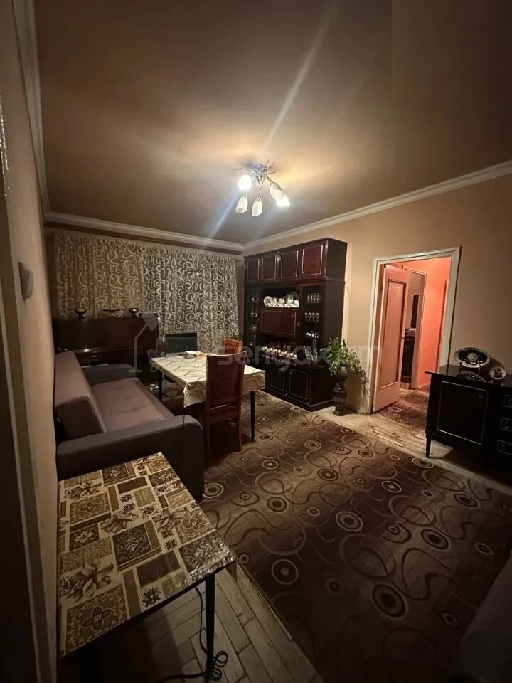 3 Սենյականոց Բնակարան, 87քմ, 4/12 հարկ, Պետական Վիճակում