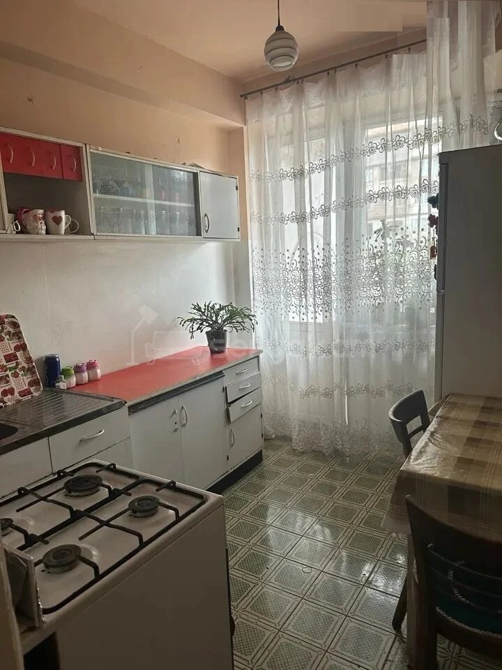 3 Սենյականոց Բնակարան, 87քմ, 4/12 հարկ, Պետական Վիճակում