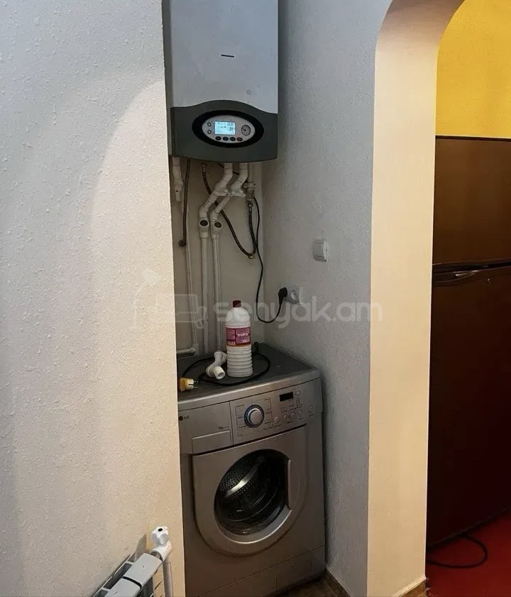 2 Սենյականոց Բնակարան Քարե Շենքում, 56քմ, 1/1 հարկ, Կապիտալ Վերանորոգված, Կահավորված