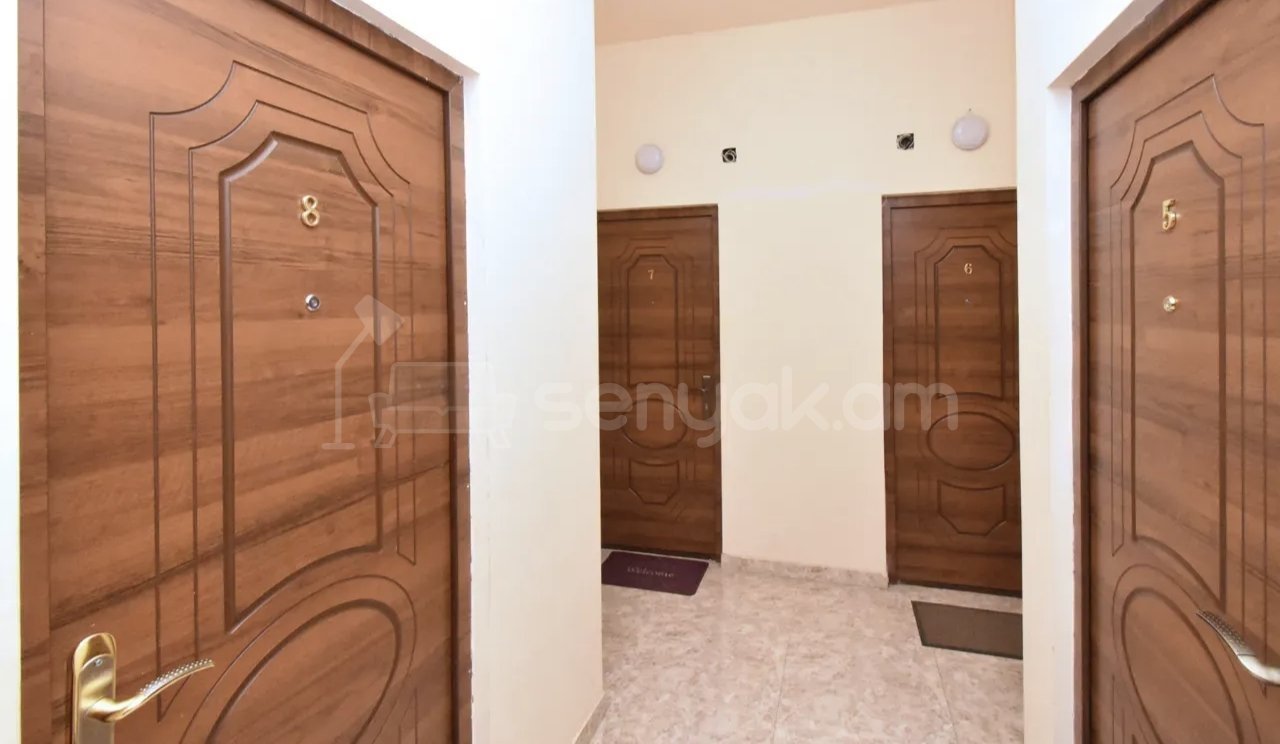 2 Սենյականոց Բնակարան Քարե Շենքում, 45քմ, 2/2 հարկ, Կապիտալ Վերանորոգված, Կահավորված