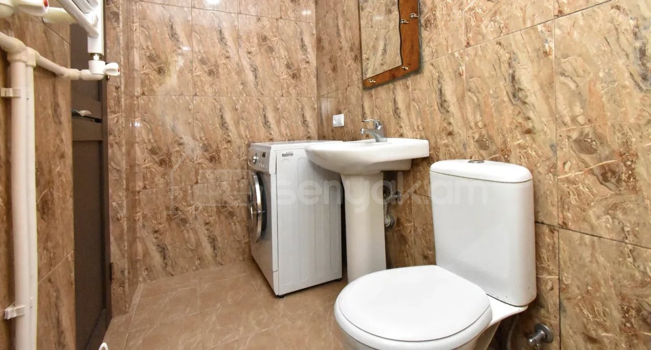 2 Սենյականոց Բնակարան Քարե Շենքում, 54քմ, 2/2 հարկ, Կապիտալ Վերանորոգված, Կահավորված