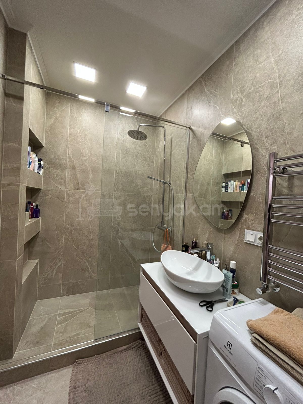 2 Սենյականոց Բնակարան Նորակառույցում, 56քմ, 1/7 հարկ, Դիզայներական Վերանորոգված