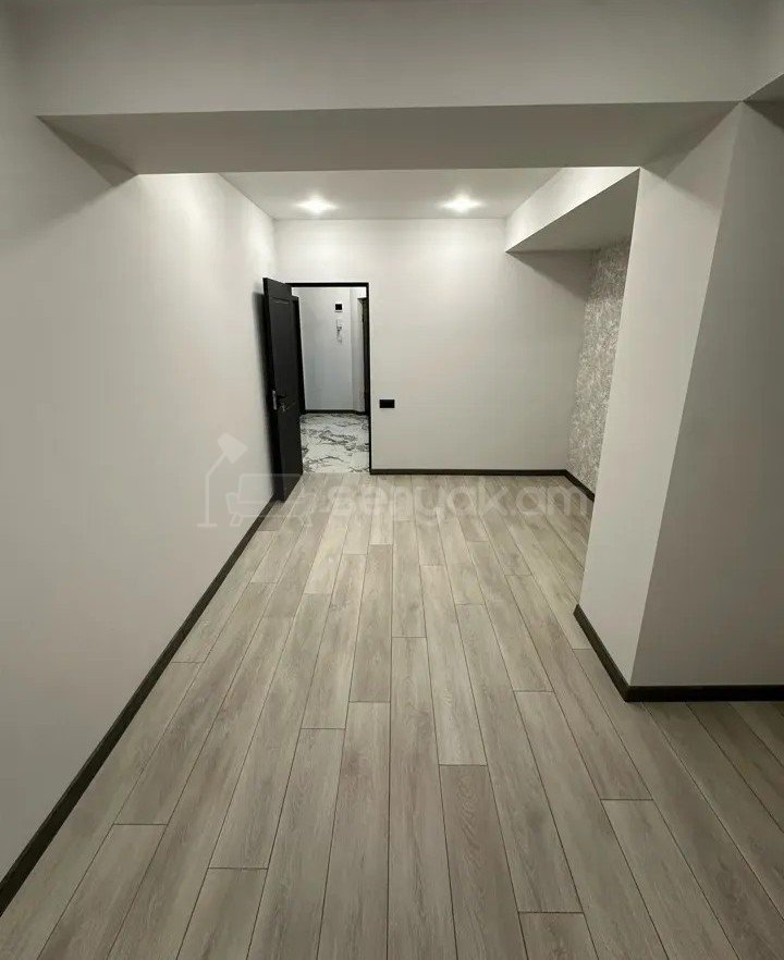 2 Սենյականոց Բնակարան, 56քմ, 4/9 հարկ, Կապիտալ Վերանորոգված