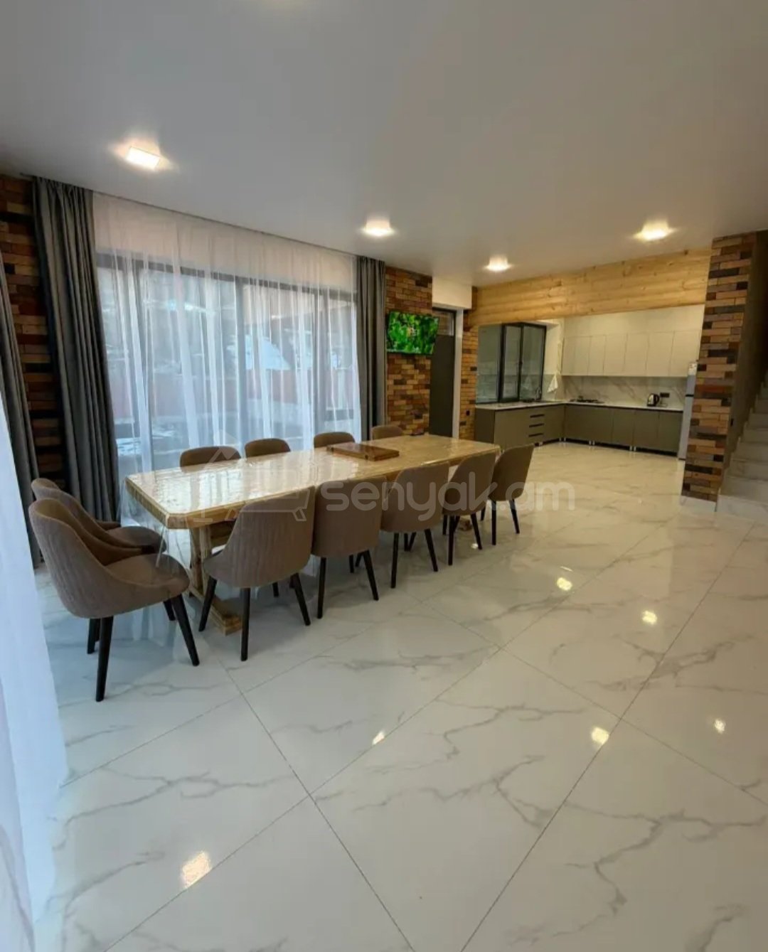 5 Սենյականոց Շքեղ Առանձնատուն, 300քմ, Լողավազանով