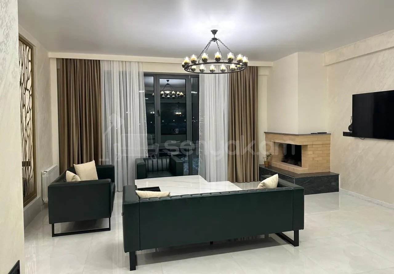 6 Սենյականոց Շքեղ Առանձնատուն, 800քմ, Լողավազանով