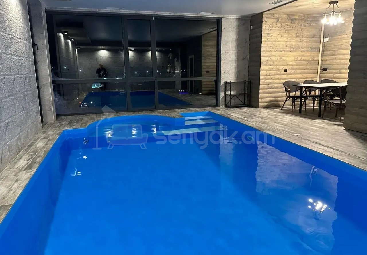 6 Սենյականոց Շքեղ Առանձնատուն, 800քմ, Լողավազանով