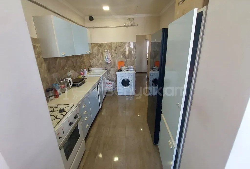 3 Սենյականոց Բնակարան, 61քմ, 5/5 հարկ, Կապիտալ Վերանորոգված