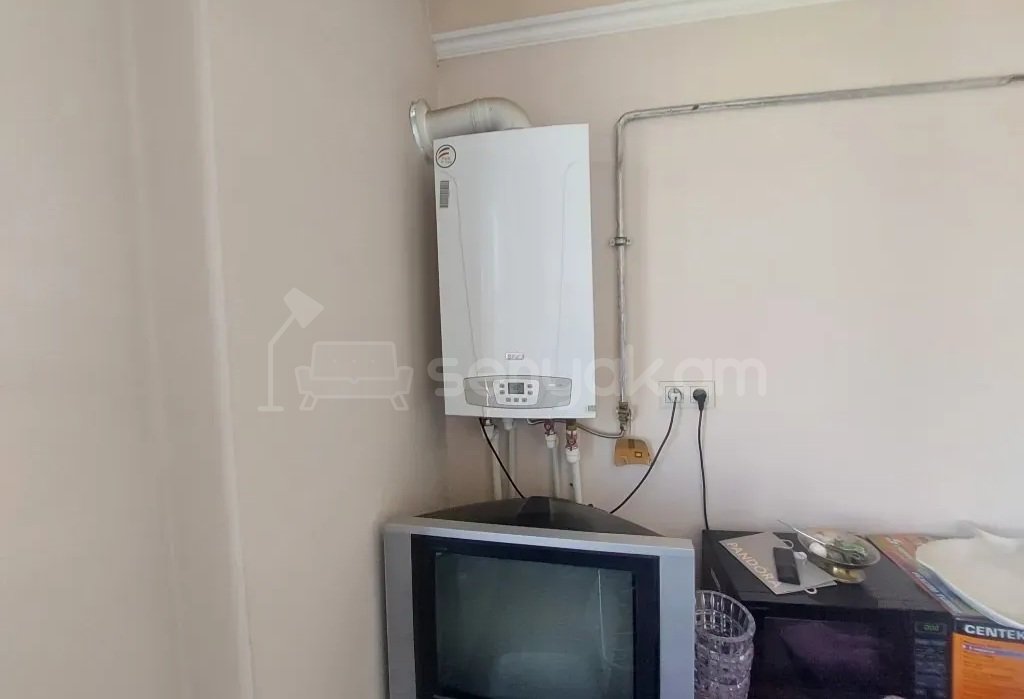 3 Սենյականոց Բնակարան, 61քմ, 5/5 հարկ, Կապիտալ Վերանորոգված