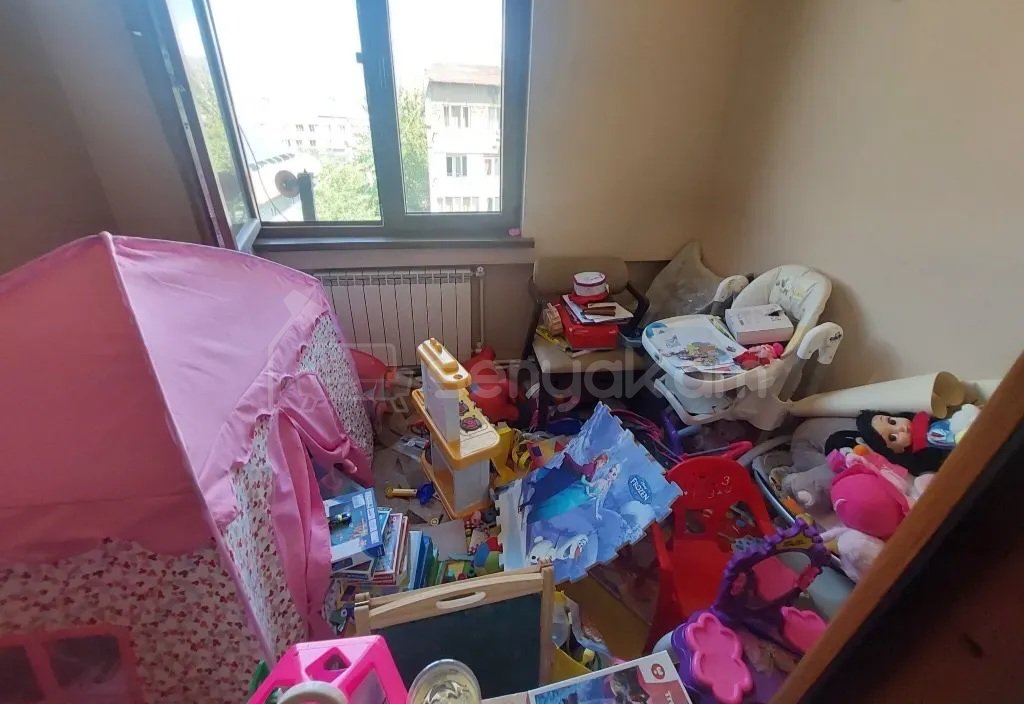 3 Սենյականոց Բնակարան, 61քմ, 5/5 հարկ, Կապիտալ Վերանորոգված