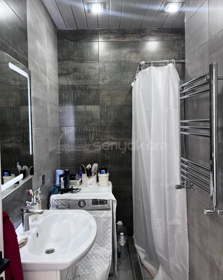 2 Սենյականոց Բնակարան Նորակառույցում, 46քմ, 6/6 հարկ, Կապիտալ Վերանորոգված