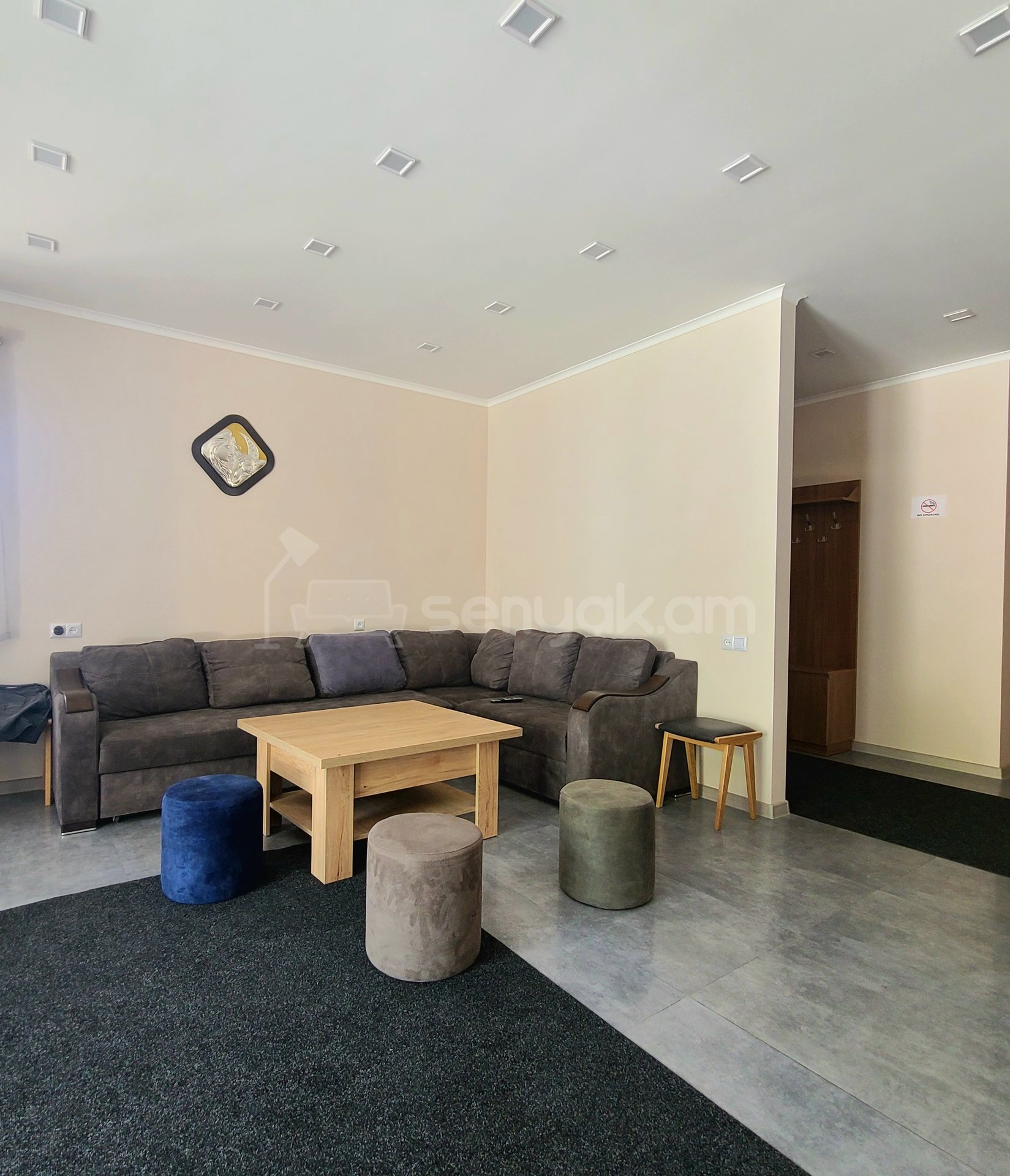 4 Սենյականոց Ամառանոց, 180քմ, Լողավազանով