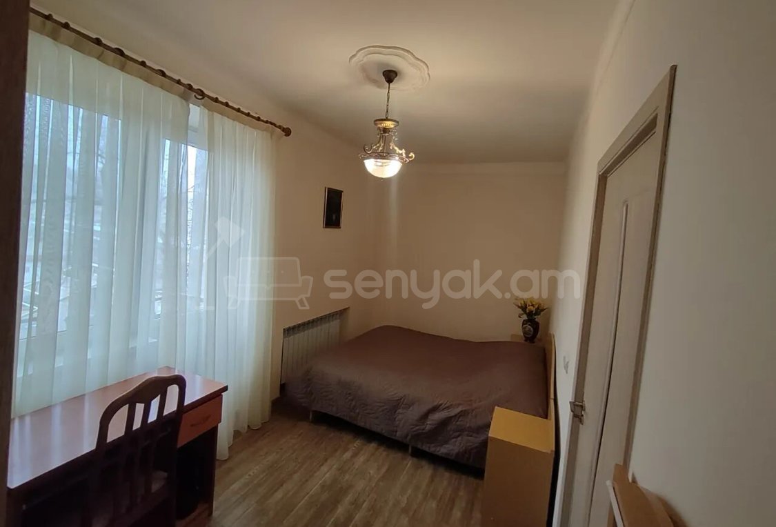 2 Սենյականոց Բնակարան Քարե Շենքում, 56քմ, 2/4 հարկ, Կապիտալ Վերանորոգված, Կահավորված, Արևկող