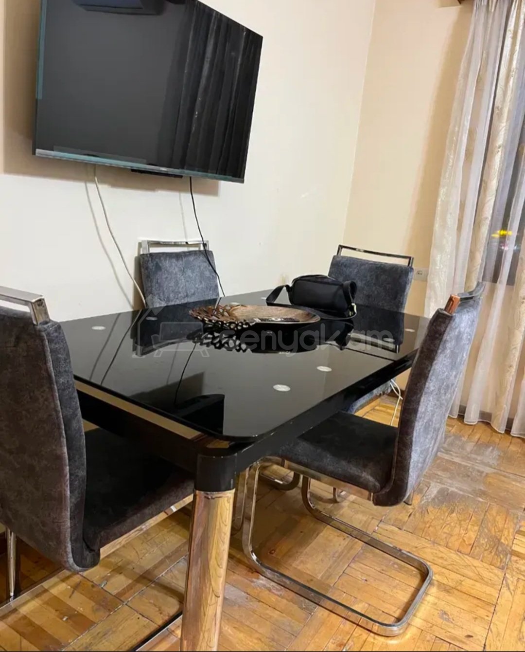 2 Սենյականոց Բնակարան, 47քմ, 8/9 հարկ, Նորմալ Վիճակում, Կահավորված, Արևկող