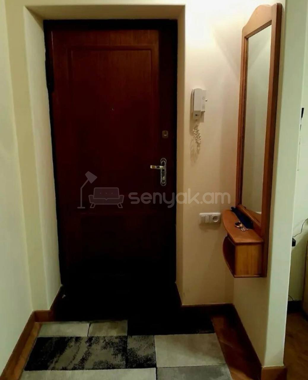 2 Սենյականոց Բնակարան Քարե Շենքում, 52քմ, 2/5 հարկ, Կապիտալ Վերանորոգված, Կահավորված