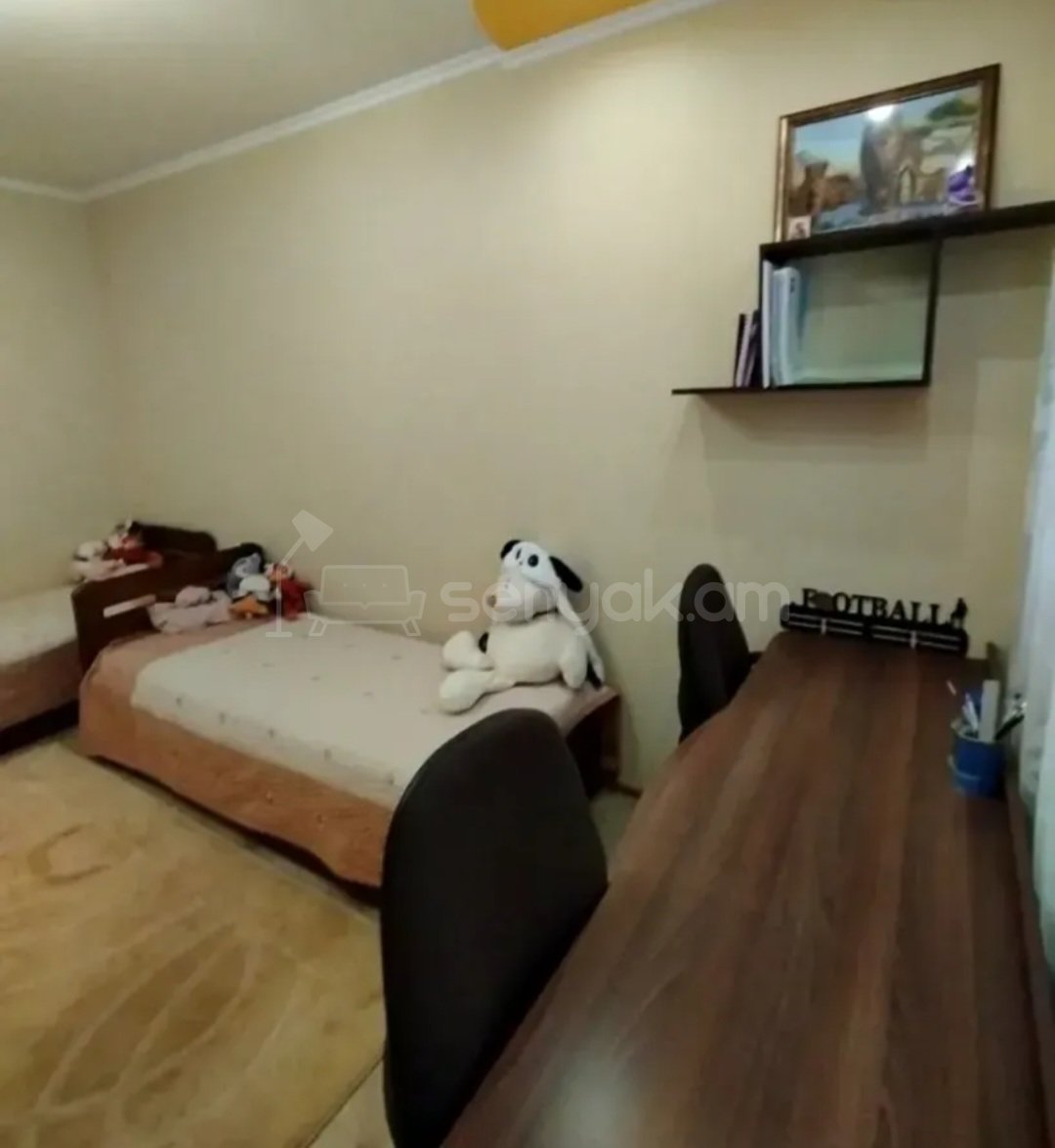 2 Սենյականոց Բնակարան Քարե Շենքում, 52քմ, 3/5 հարկ, Կապիտալ Վերանորոգված, Կահավորված, Արևկող