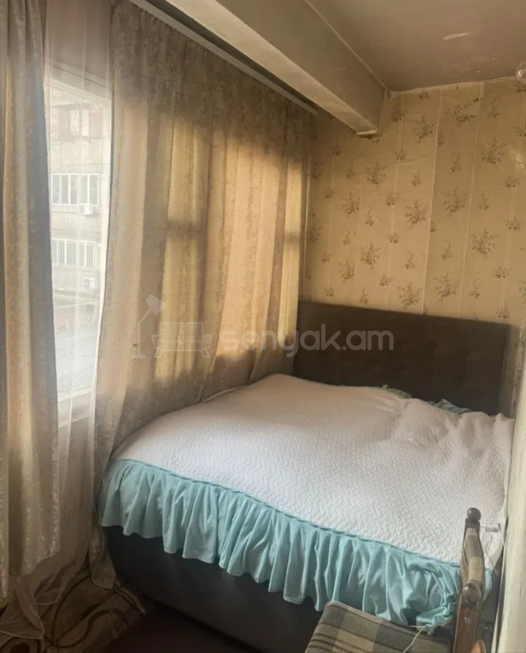 2 Սենյականոց Բնակարան Քարե Շենքում, 45քմ, 3/5 հարկ, Նորմալ Վիճակում, Կահավորված, Արևկող