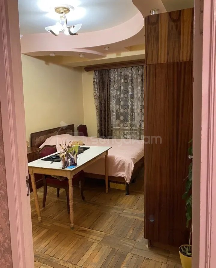 3 Սենյականոց Բնակարան Քարե Շենքում, 64քմ, 15/15 հարկ, Կապիտալ Վերանորոգված, Կահավորված