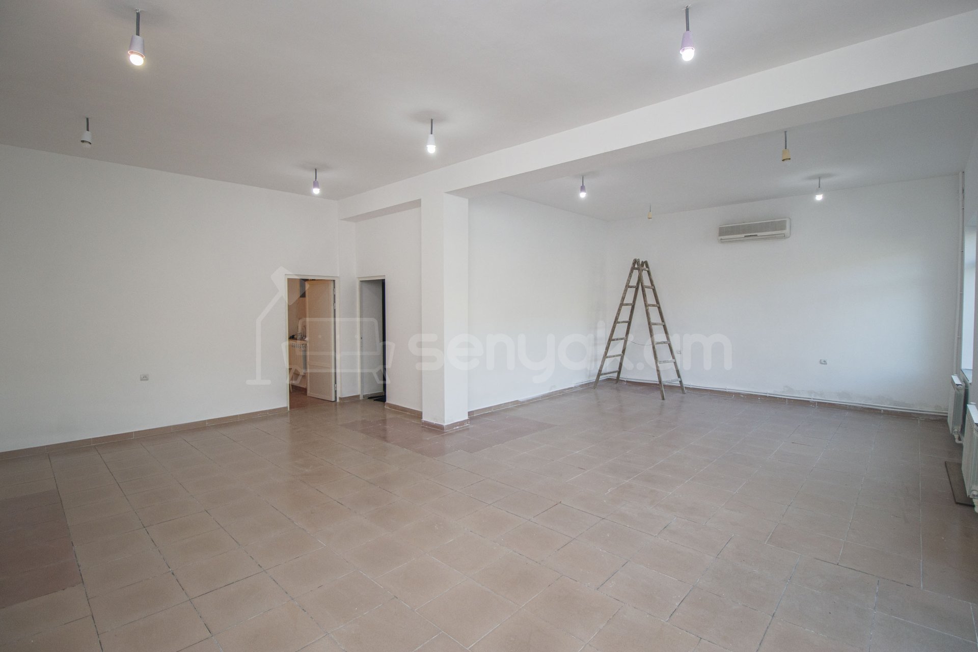 Նորակառույց Օֆիսային Տարածք, 80քմ