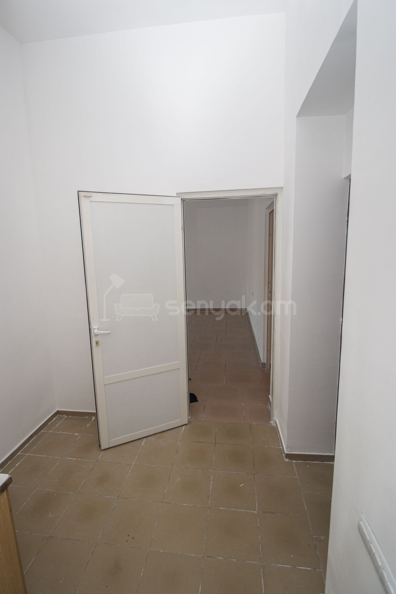 Նորակառույց Օֆիսային Տարածք, 80քմ