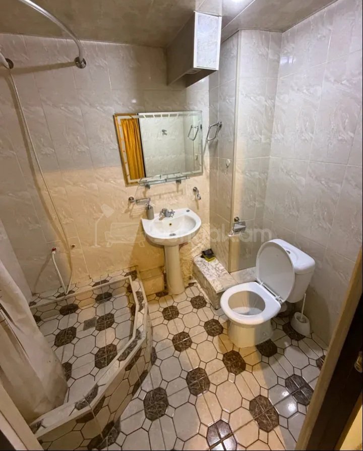 2 Սենյականոց Բնակարան Քարե Շենքում, 45քմ, 4/9 հարկ, Կապիտալ Վերանորոգված, Կահավորված