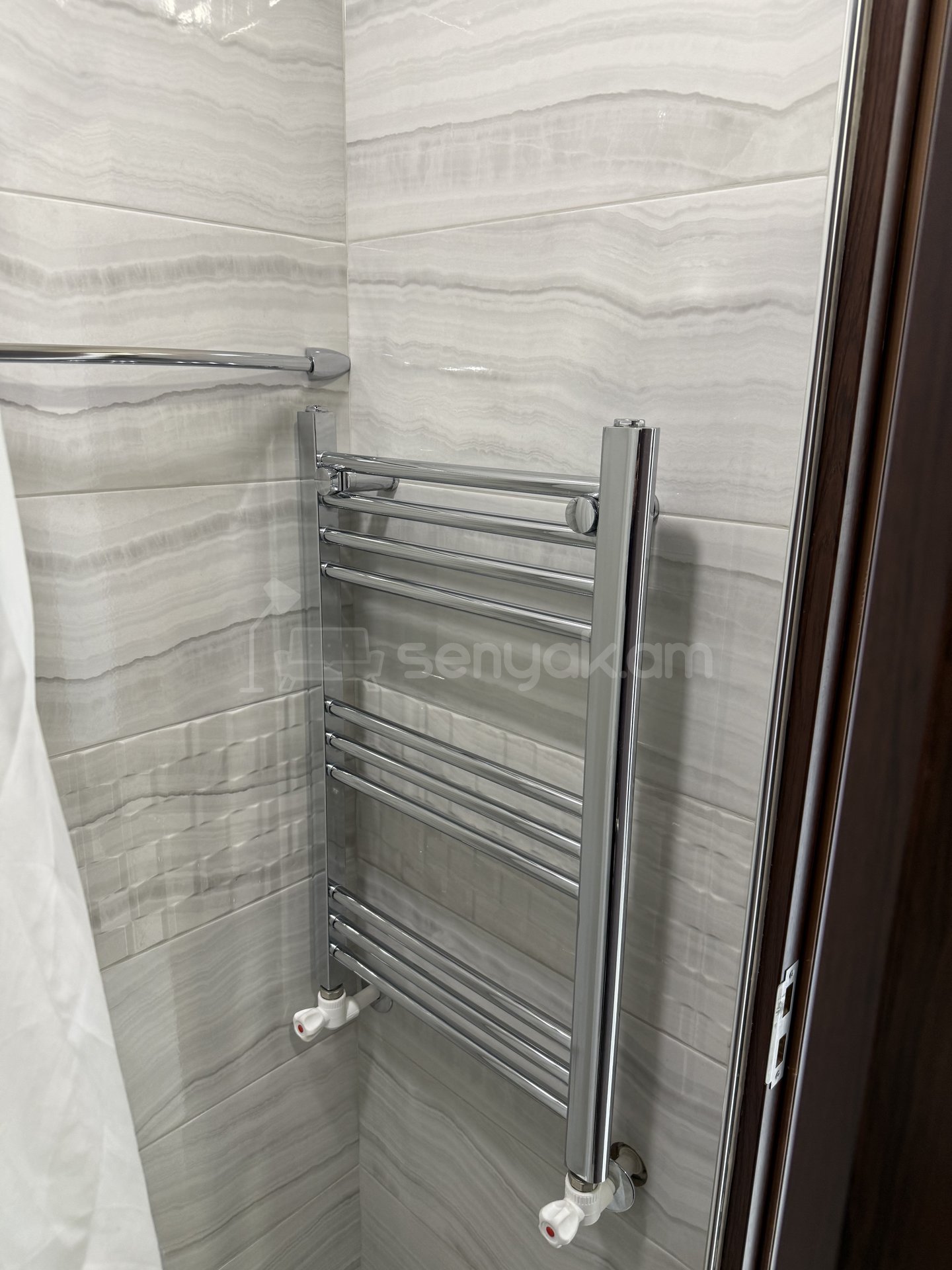 2 Սենյականոց Բնակարան Քարե Շենքում, 43քմ, 3/5 հարկ, Կապիտալ Վերանորոգված, Կահավորված, Արևկող