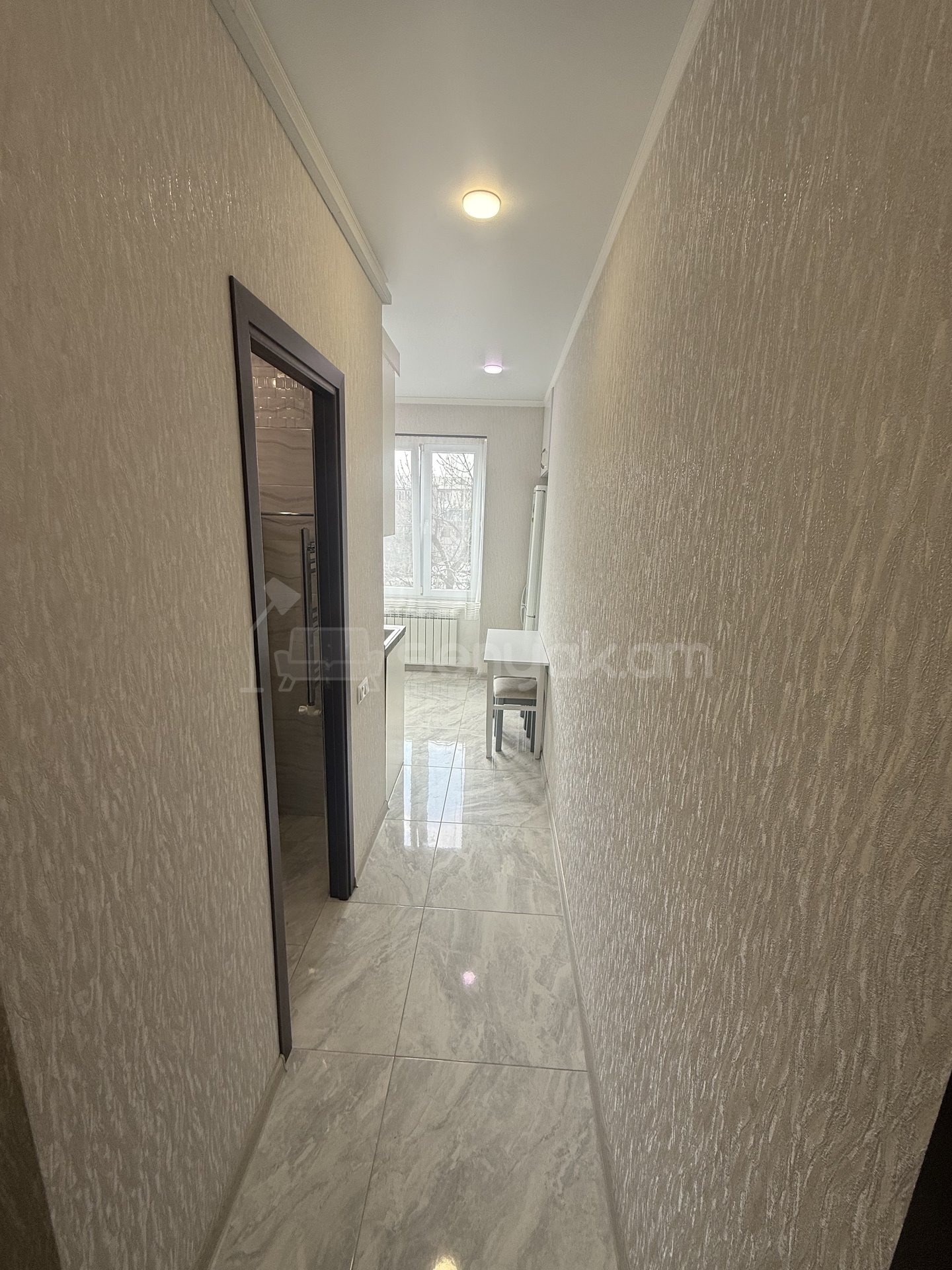 2 Սենյականոց Բնակարան Քարե Շենքում, 43քմ, 3/5 հարկ, Կապիտալ Վերանորոգված, Կահավորված, Արևկող