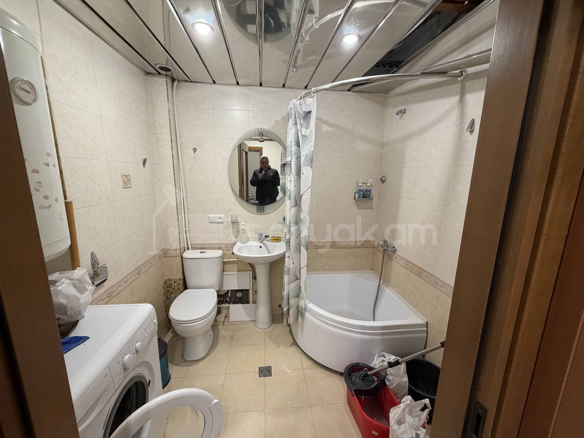 2 Սենյականոց Բնակարան Քարե Շենքում, 46քմ, 3/4 հարկ, Կապիտալ Վերանորոգված