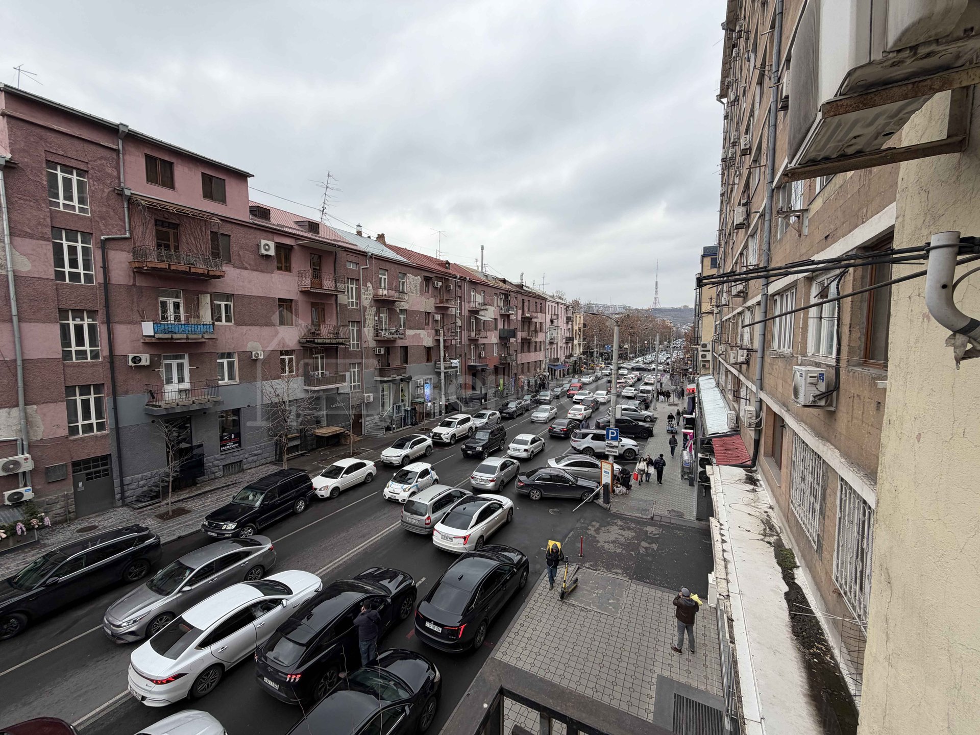 2 Սենյականոց Բնակարան Քարե Շենքում, 46քմ, 3/4 հարկ, Կապիտալ Վերանորոգված