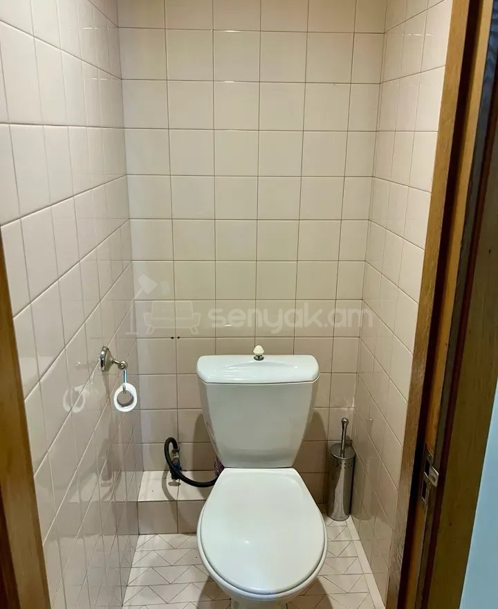 3 Սենյականոց Բնակարան, 81քմ, 2/14 հարկ, Կապիտալ Վերանորոգված